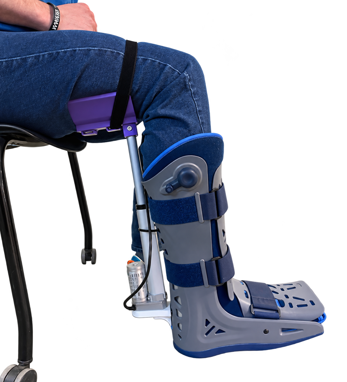 KneeVive traction therapy boot